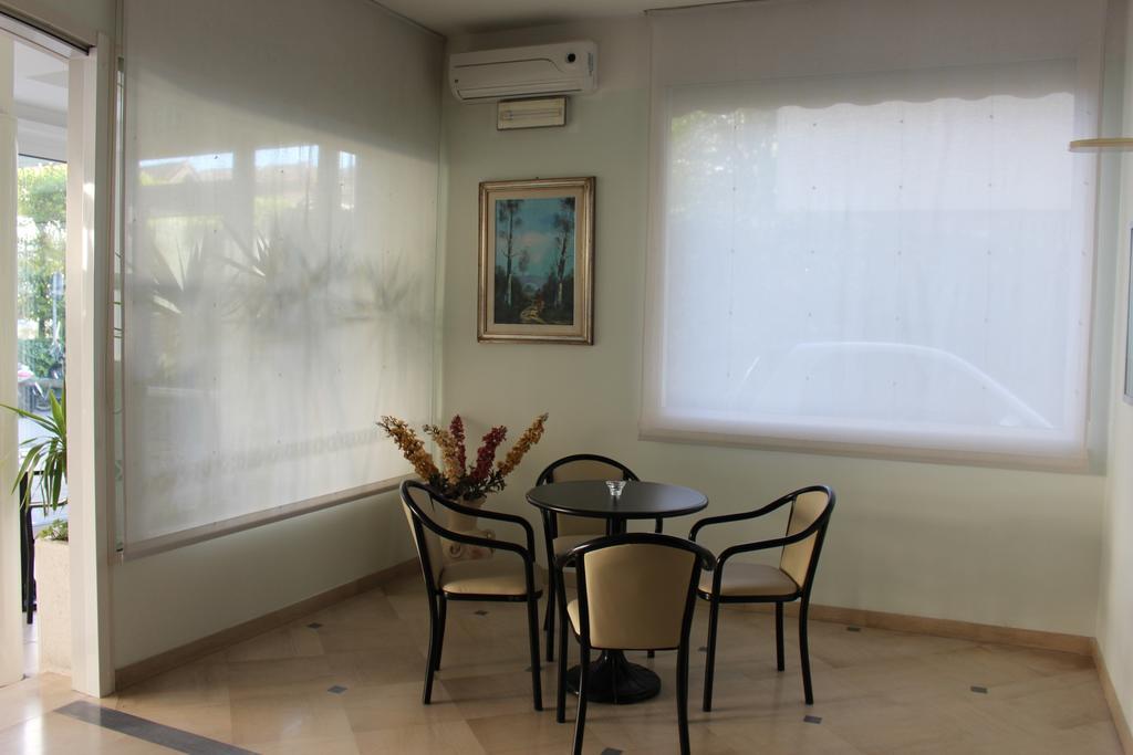 Hotel Massimo Riccione Extérieur photo