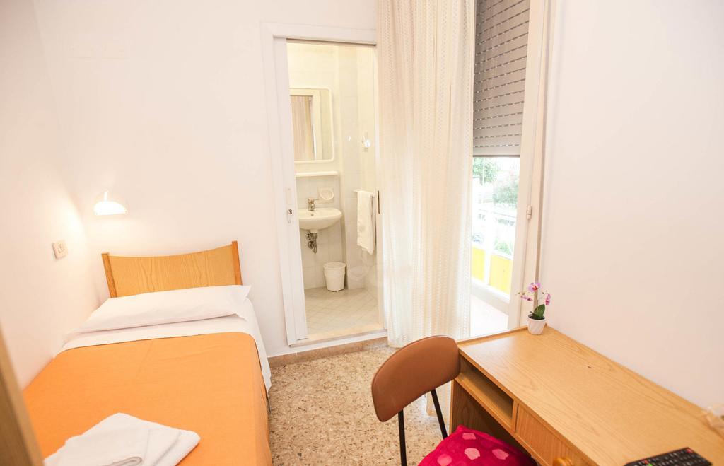 Hotel Massimo Riccione Extérieur photo